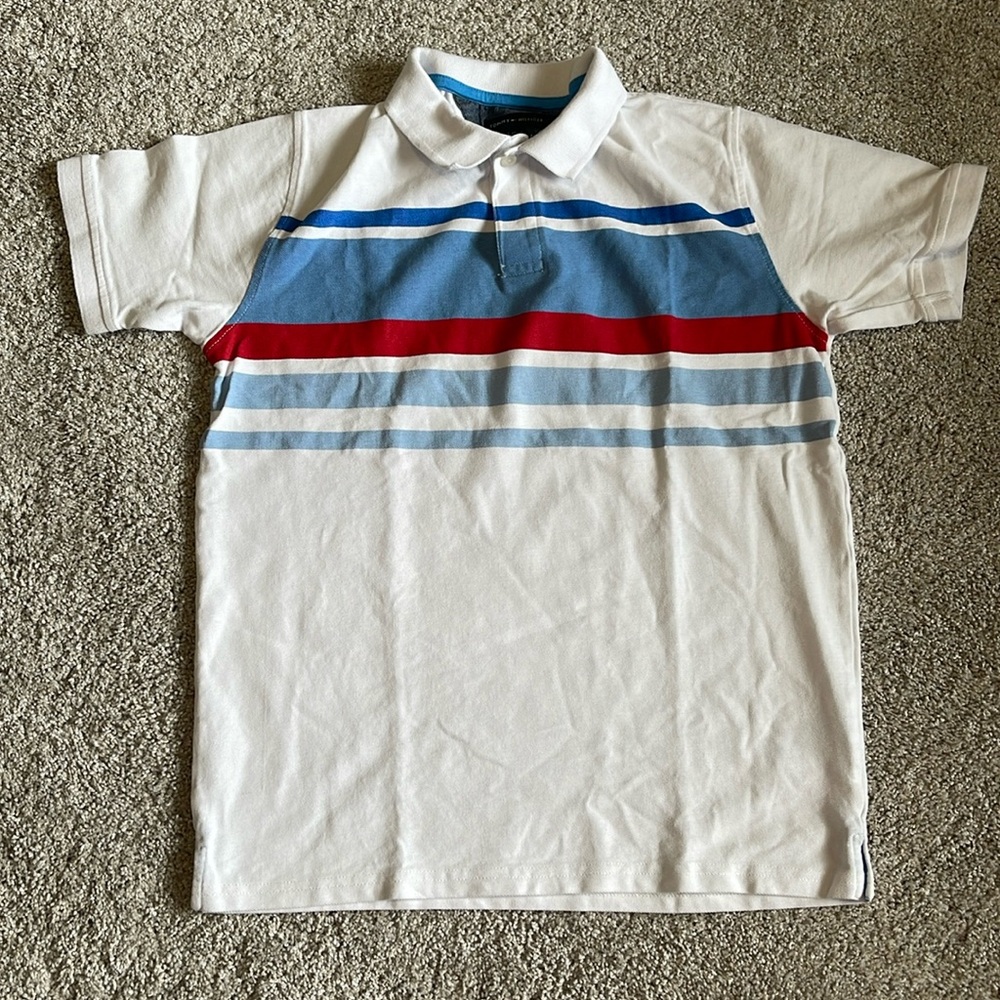 Boys Tommy Hilfiger Polo Short Sleeved shirt. L (16/18)